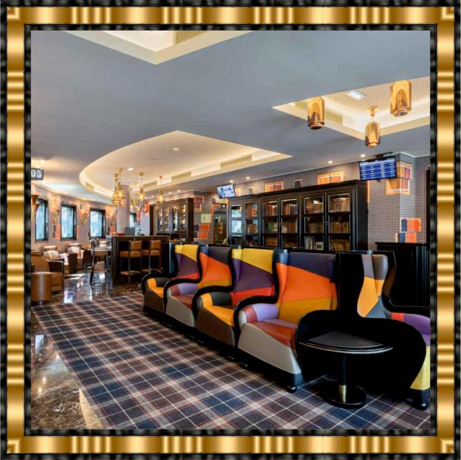 Hotel Jaguar Oporto - Airport To Hotel And City Center And Vice-Versa Is A Free And Continuous Shuttle Service From 7Am To 8Pm Luaran gambar