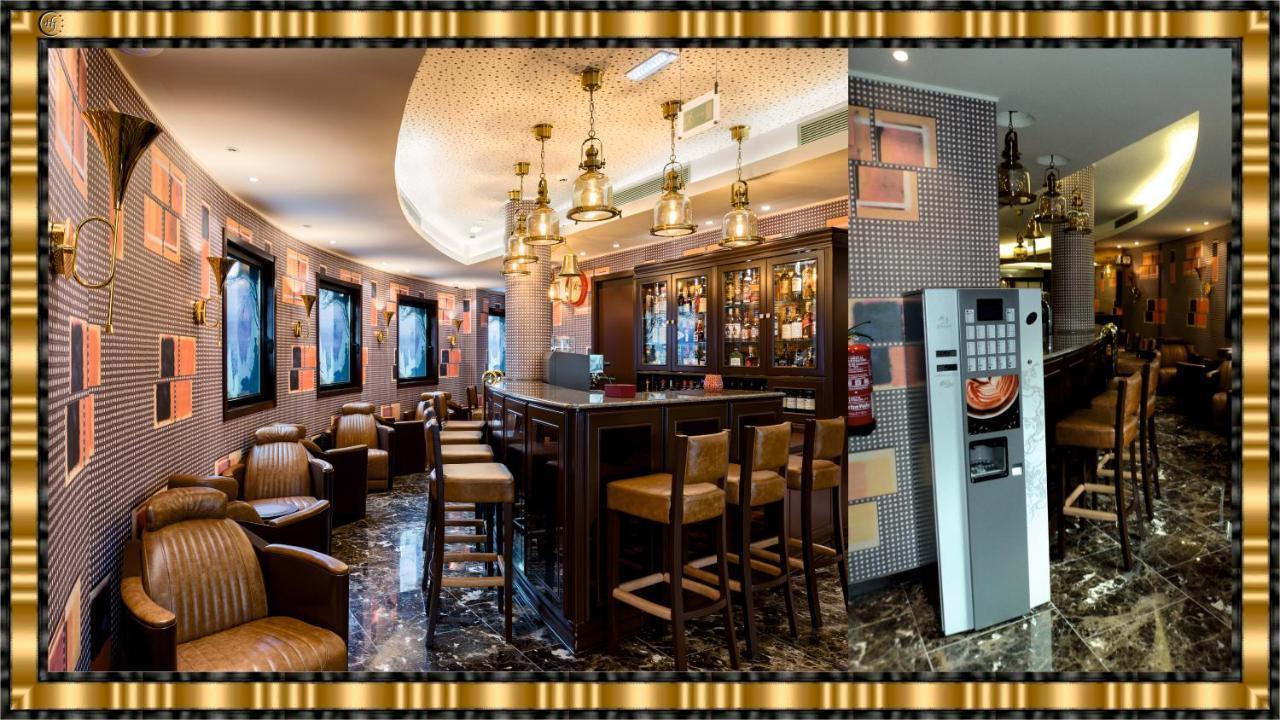 Hotel Jaguar Oporto - Airport To Hotel And City Center And Vice-Versa Is A Free And Continuous Shuttle Service From 7Am To 8Pm Luaran gambar