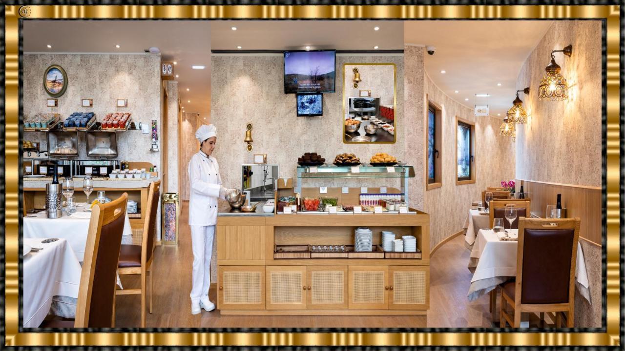 Hotel Jaguar Oporto - Airport To Hotel And City Center And Vice-Versa Is A Free And Continuous Shuttle Service From 7Am To 8Pm Luaran gambar